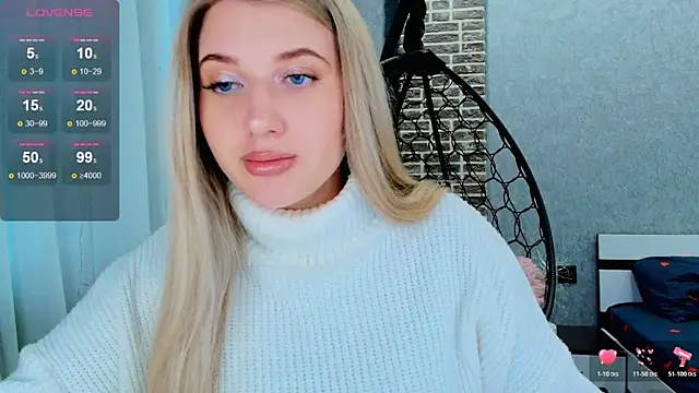 Evacadooo online show from October 26, 2025, 4:02 am