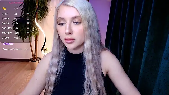 Evacadooo online show from April 23, 2026, 3:46 am