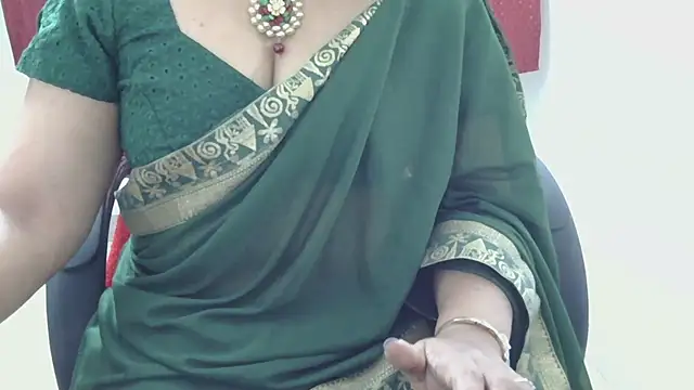 indian anu mallu online show from October 4, 2025, 2:57 am