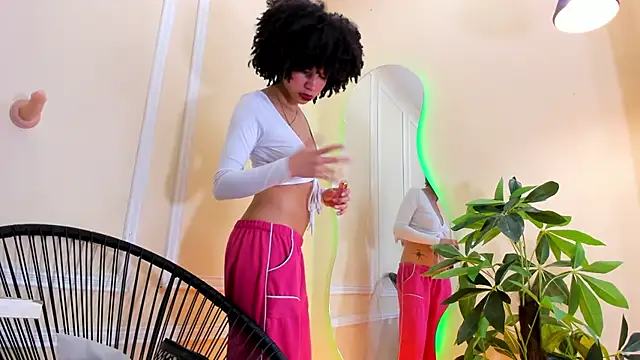 betty boop281 online show from March 11, 2025, 3:14 am