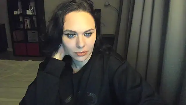 Snapshot of MollyCheiz chatting on March 5, 2025, 9:15 pm MollyCheiz online show from March 5, 2025, 9:15 pm