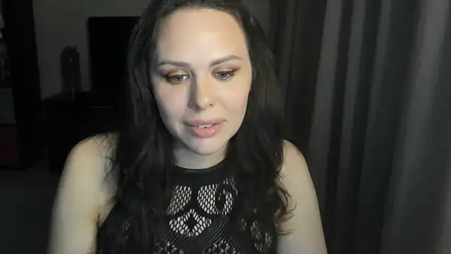 MollyCheiz online show from June 25, 2026, 10:59 pm