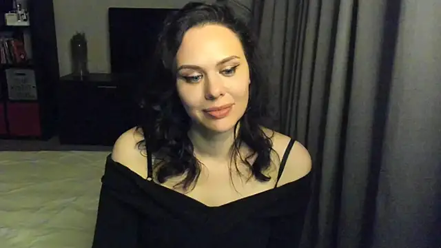 Snapshot of MollyCheiz chatting on February 3, 2025, 11:15 pm MollyCheiz online show from February 3, 2025, 11:15 pm