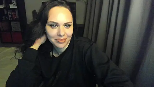 Snapshot of MollyCheiz chatting on February 7, 2025, 11:34 pm MollyCheiz online show from February 7, 2025, 11:34 pm