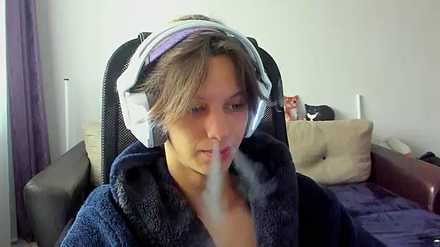 Ostin meow online show from November 5, 2025, 7:44 am