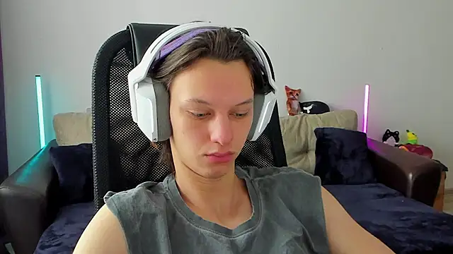 Ostin meow online show from February 25, 2026, 7:08 am