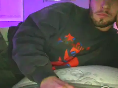 Snapshot of rickyslick123 chatting on January 13, 2025, 8:37 am rickyslick123 online show from January 13, 2025, 8:37 am