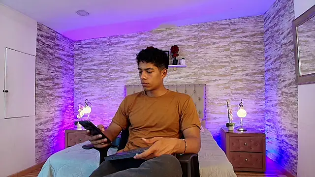 Snapshot of wagz chatting on March 31, 2026, 8:22 pm wagz online show from March 31, 2026, 8:22 pm