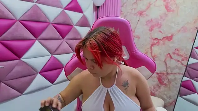 MelanyCarter18 online show from June 1, 2026, 1:55 pm