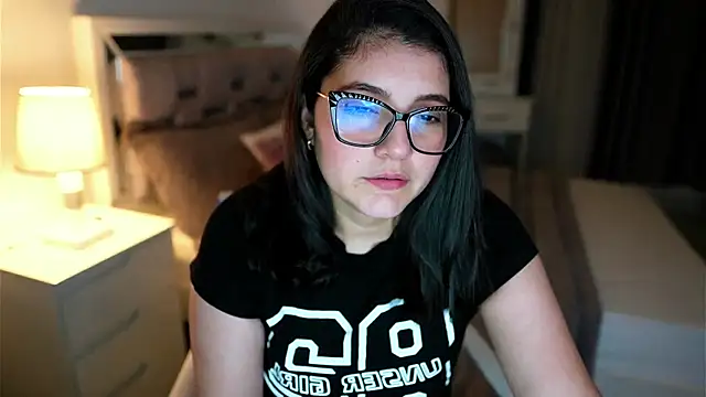 Camilaa bueno online show from January 10, 2026, 11:22 pm