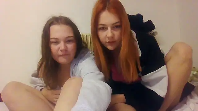 Snapshot of ella_grays chatting on January 13, 2025, 5:44 pm ella grays online show from January 13, 2025, 5:44 pm