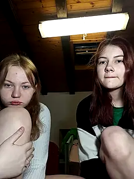 Snapshot of ella_grays chatting on March 3, 2025, 6:24 pm ella grays online show from March 3, 2025, 6:24 pm