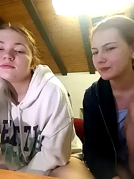 Snapshot of ella_grays chatting on January 22, 2025, 6:10 pm ella grays online show from January 22, 2025, 6:10 pm