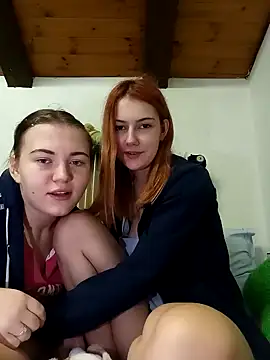 Snapshot of ella_grays chatting on January 21, 2025, 9:46 pm ella grays online show from January 21, 2025, 9:46 pm