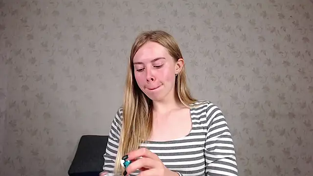 Snapshot of sofiaa_here chatting on May 28, 2026, 12:07 am sofiaa here online show from May 28, 2026, 12:07 am
