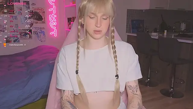 p1nkvenom online show from December 1, 2025, 10:49 am