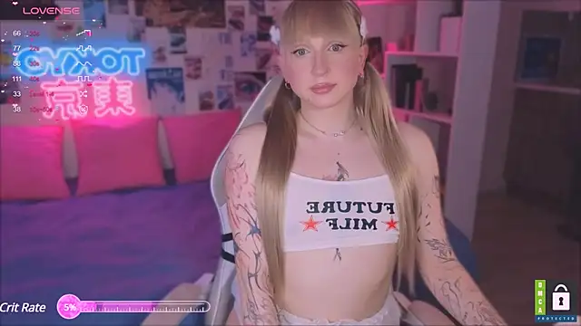 p1nkvenom online show from March 11, 2025, 6:41 pm