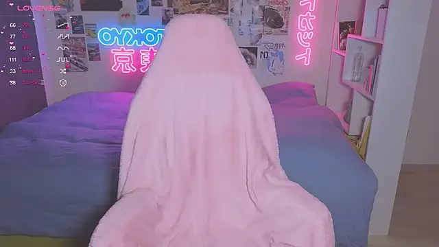 p1nkvenom online show from October 24, 2025, 3:44 pm