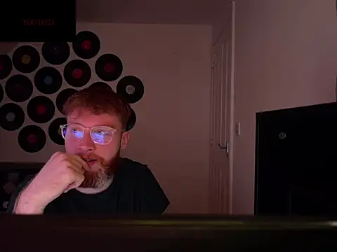 PrettyGinger online show from November 3, 2025, 8:34 pm