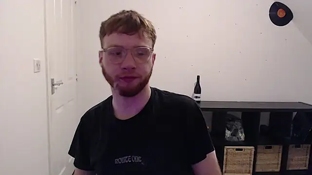 PrettyGinger online show from December 30, 2024, 4:18 pm