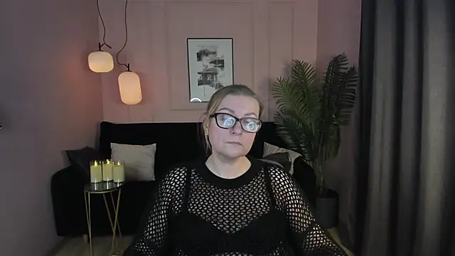 Snapshot of AlexandraKind chatting on March 12, 2025, 6:29 am AlexandraKind online show from March 12, 2025, 6:29 am