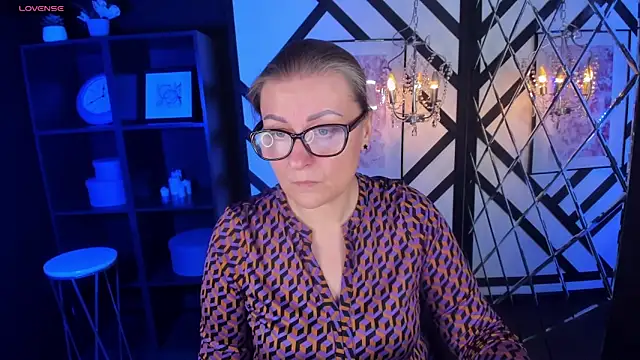 Snapshot of AlexandraKind chatting on March 3, 2025, 1:12 pm AlexandraKind online show from March 3, 2025, 1:12 pm