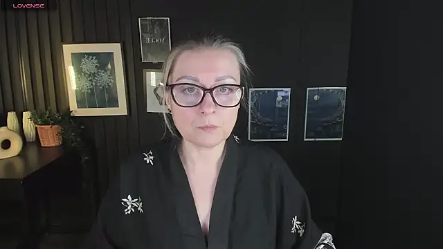 Snapshot of AlexandraKind chatting on March 6, 2025, 8:48 pm AlexandraKind online show from March 6, 2025, 8:48 pm