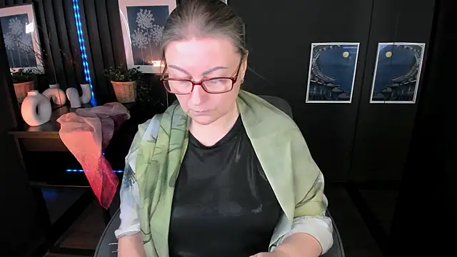 AlexandraKind online show from January 31, 2026, 7:12 pm