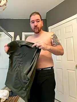 Bluemage710 online show from December 4, 2025, 6:51 pm