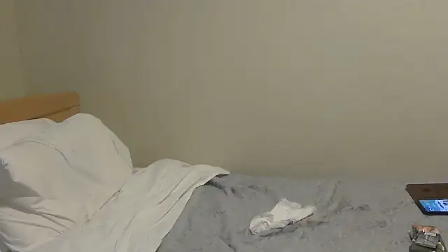 Snapshot of housewife_shantie chatting on October 12, 2025, 10:49 am housewife shantie online show from October 12, 2025, 10:49 am