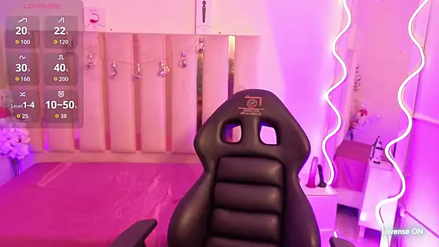 Andy tay1 online show from October 15, 2025, 4:55 am