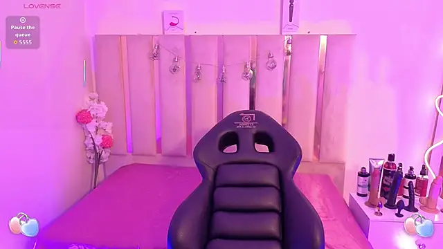 Andy tay1 online show from September 15, 2025, 3:29 am