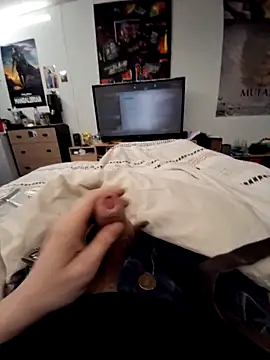 stev3w online show from March 22, 2025, 1:19 pm