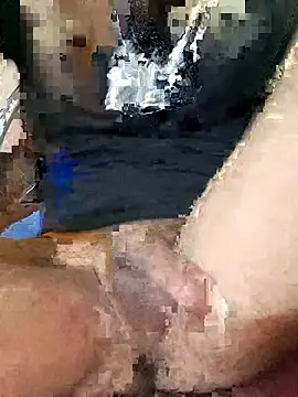 LOOLOOO123123 online show from March 19, 2026, 2:17 pm