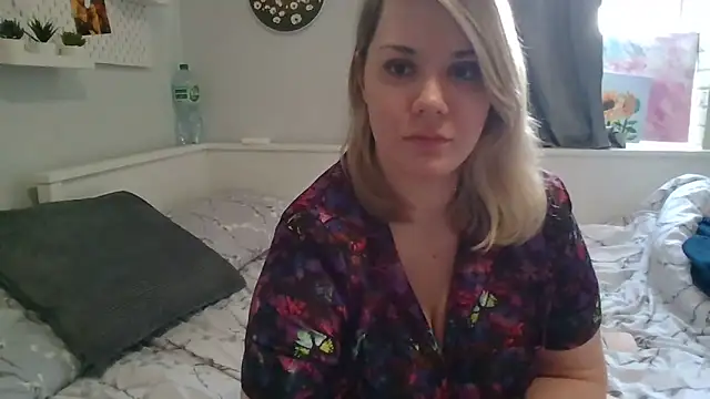 peach x powergirl online show from December 6, 2024, 10:43 am