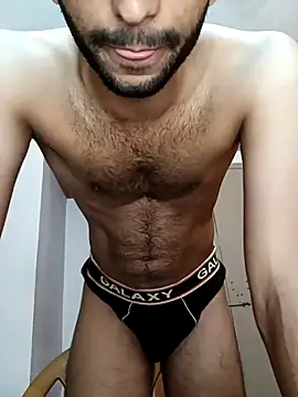 Snapshot of Vignesh3246 chatting on March 2, 2025, 6:35 pm Vignesh3246 online show from March 2, 2025, 6:35 pm