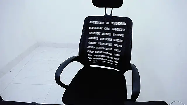 Snapshot of jamaguchi_98 chatting on December 23, 2024, 3:11 pm jamaguchi 98 online show from December 23, 2024, 3:11 pm