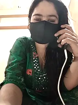 Magical Girl- online show from November 3, 2025, 4:28 am