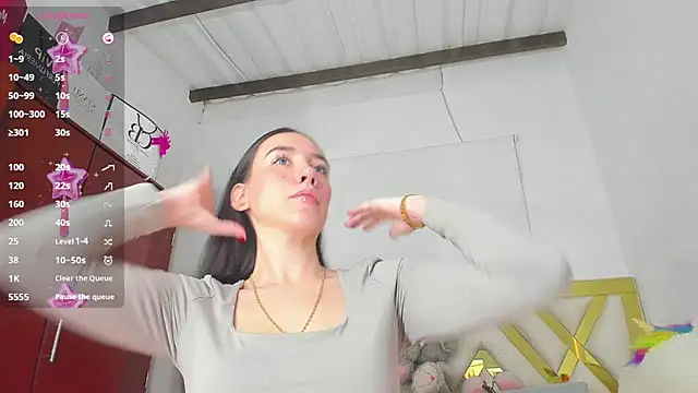 rousee yareldss online show from December 4, 2025, 8:30 pm