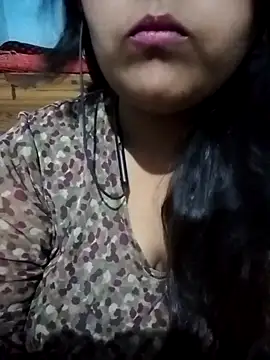 Love-Veronica online show from April 26, 2026, 1:41 pm