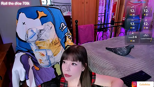 Snapshot of Lust_One_ chatting on October 18, 2025, 6:43 pm Lust One online show from October 18, 2025, 6:43 pm