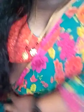 Snapshot of Sexy_Radhikaa chatting on November 1, 2025, 3:13 am Sexy Radhikaa online show from November 1, 2025, 3:13 am