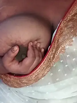 Sexy Radhikaa online show from April 21, 2026, 1:42 am