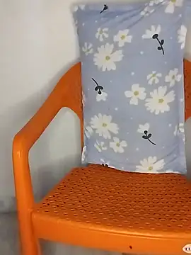 Sexy Radhikaa online show from May 16, 2026, 1:59 am