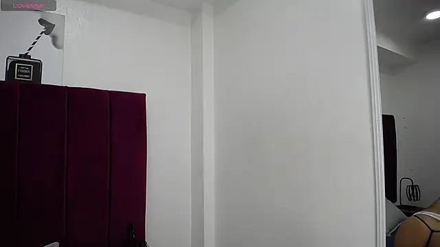 Snapshot of Kylee28 chatting on January 25, 2025, 8:42 pm Kylee28 online show from January 25, 2025, 8:42 pm