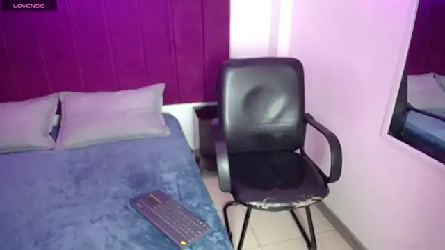 Snapshot of Kylee28 chatting on February 15, 2025, 1:16 pm Kylee28 online show from February 15, 2025, 1:16 pm