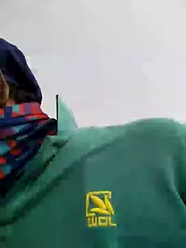 Snapshot of Jeetshine_1234 chatting on December 11, 2024, 3:45 am Jeetshine 1234 online show from December 11, 2024, 3:45 am