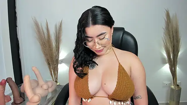 leylaclintonxx online show from March 15, 2025, 10:11 pm