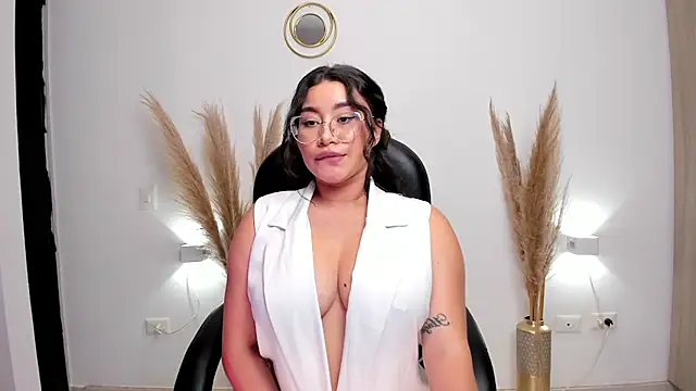 leylaclintonxx online show from December 22, 2024, 10:36 pm