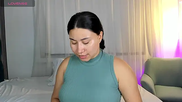 leylaclintonxx online show from October 25, 2025, 5:02 pm